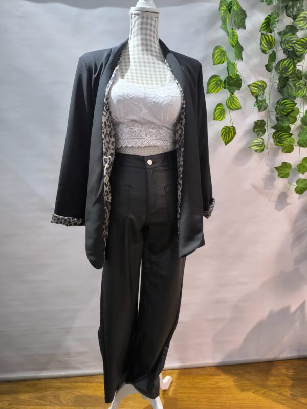 Pantalón polipiel negro